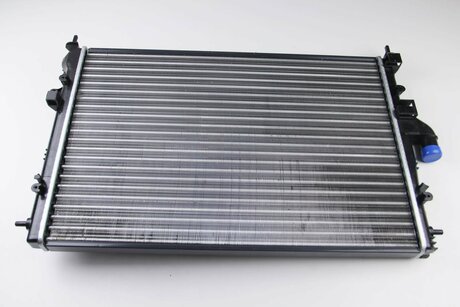 Радиатор воды Duster/Logan/Sandero 1.5dCi/1.6 06- (590x415x20) ASAM 30917 (фото 1)