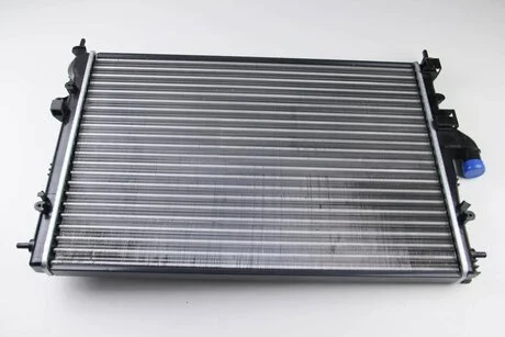 Радіатор води Duster/Logan/Sandero 1.5dCi/1.6 06- (590x415x20) ASAM 30917