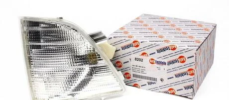 Ліхтар вказівника повороту, правий AUTOTECHTEILE 100 8202 (фото 1)