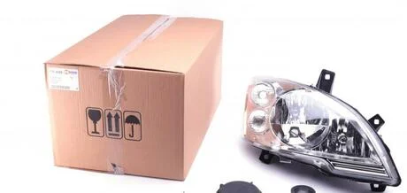 Фара права AUTOTECHTEILE 1108205