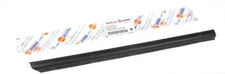 Уплотнитель пер. двери AUTOTECHTEILE 383 7031
