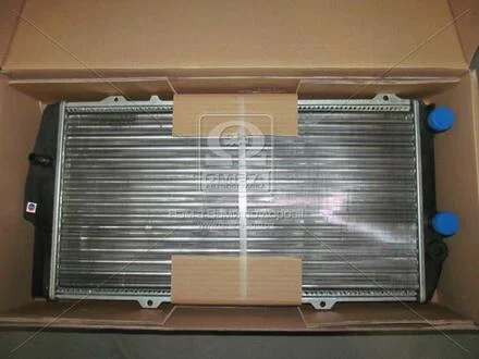 Радіатор охолодження двигуна AUDI 100/200 MT/AT 76-90 (Ava) AVA COOLING AI2019