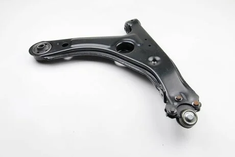 Рычаг перед нижн. VW Golf III, Passat 1.6-2.9 i/TDI 88-99 Л./Пр. AYD 97-00589