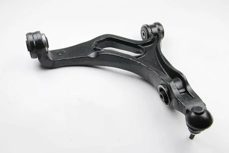Важіль передній нижній правий Porsche Cayenne / VW Touareg (02-) AYD 97-02973