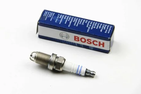 Свеча зажигания BOSCH 0242235668