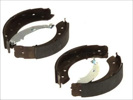 Комплект тормозных колодок BOSCH 0986487585