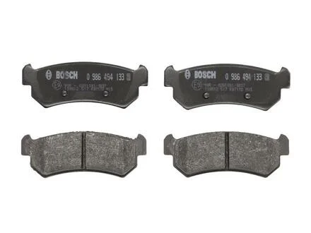 Комплект тормозных колодок, дисковый тормоз BOSCH 0986494133