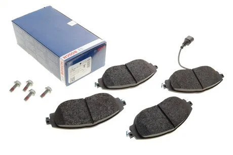 Тормозные колодки комплект. BOSCH 0986494704