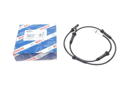 ДАТЧИК ШВИДКОБЕРТКОЛЕСА ЗАД BOSCH 0 986 594 588