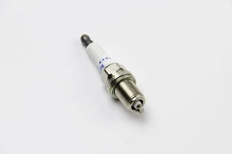 Свеча зажигания PLATINUM VAG, RENAULT, OPEL DENSO PK20PRP8