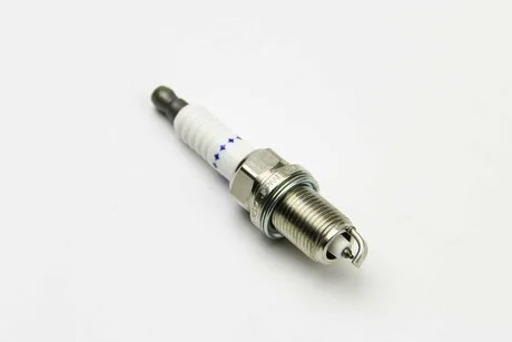 Свеча зажигания DENSO PKJ20CR8