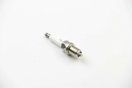Свіча запалювання Honda/Nissan/SsangYong DENSO Q16PRU11