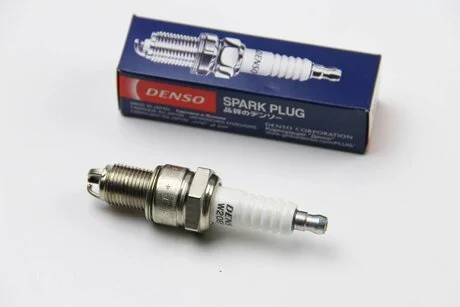 Свіча запалювання DENSO W20EPB