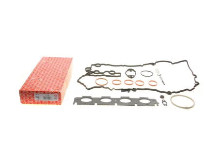 Комплект прокладок двигуна ELRING 648130