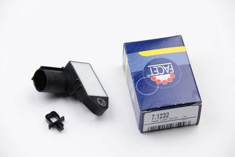 Датчик стоп-сигналу A1/A3/A4/Octavia/Caddy/T5/T6/Crafter/Leon 03- FACET 7.1232