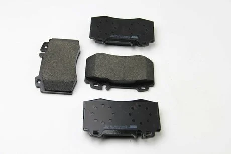 Фото 1 - тормозные колодки перед W220/W163/R129-230 FERODO FDB1426 Тормозные колодки перед W220/W163/R129-230 FERODO FDB1426 (фото 1)