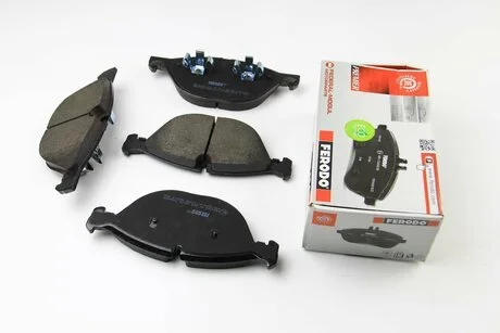 Гальмівні колодки комплект. FERODO FDB4111