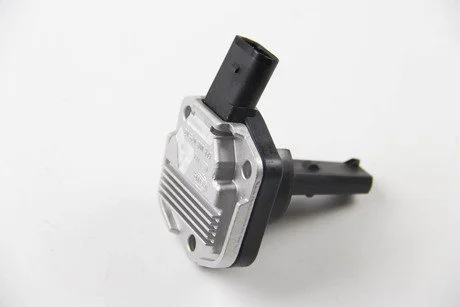 Датчик рівня олії Caddy III/T5 1.9/2.5TDI 03- HELLA 6PR008079-041