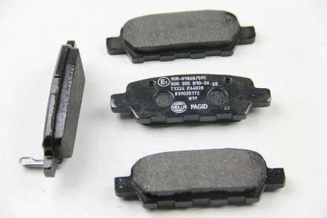 Тормозные колодки зад. Qashqai/X-Trail 07- (38x105,5x14,3) HELLA 8DB355010-241