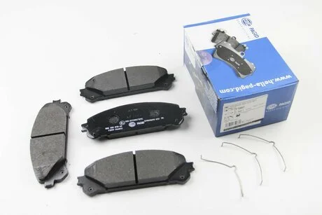 Гальмівні колодки перед. Lexus RX 08-15/Toyota RAV4 12- (advics) HELLA 8DB355015-461