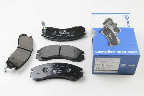 Колодки гальмівні Lancer/Outlander/Pajero 94- 2.0-3.0 HELLA 8DB355016-531