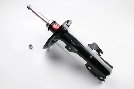 Амортизатор передний Toyota Camry 01-06 Л. KYB 334387