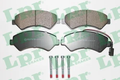 Тормозные колодки дисковые LPR 05P1288