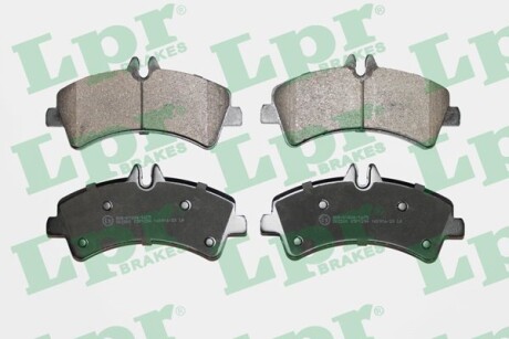 Колодки задні Е DB518 LPR 05P1294
