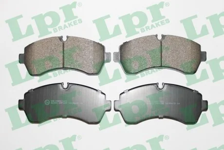 Тормозные колодки дисковые LPR 05P1295