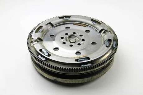 Маховик зчеплення VW Crafter 25TDI (TIP TRON) LuK 415 0337 10