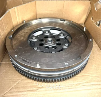 Маховик VW TOUAREG 2.5 R TDI 03-10 LuK 415033810