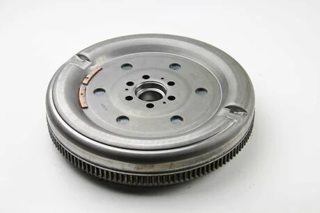 Маховик VOLKSWAGEN TRANSPORTER V 2,0TDI 09-15 LuK 415 0540 10