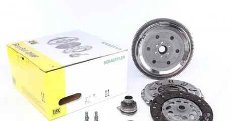 Комплект зчеплення (маховик + комплект зчеплення))) LuK 600008300