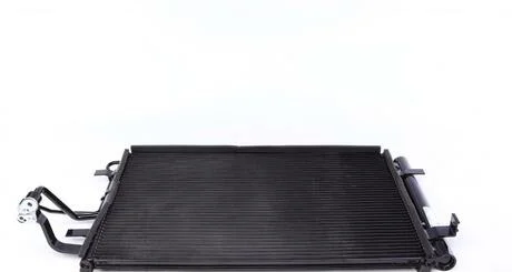Радиатор кондиционера MAHLE MAHLE / KNECHT AC 697 000S