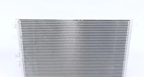 Радиатор кондиционера MAHLE MAHLE / KNECHT AC 701 000S