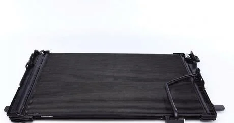 Радиатор кондиционера MAHLE / KNECHT AC 786 000S