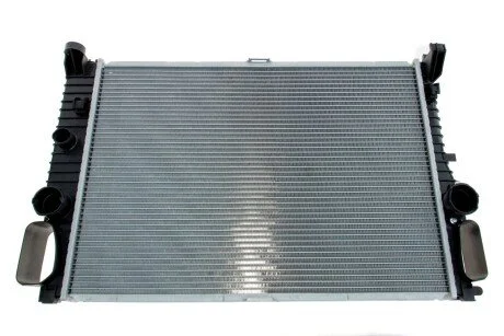 Радіатор охолодження двигуна MAHLE / KNECHT CR 37 000S