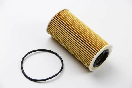 Фільтр олії Volvo S40/V50/S60/V70/S80/XC90 2.4/2.5D 01- MAHLE / KNECHT OX370D