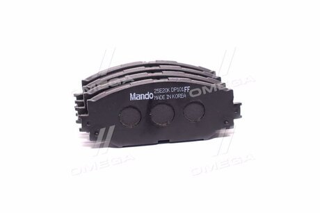 Колодки гальмові дискові передні MANDO MPT08 (фото 1)