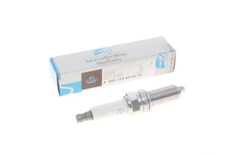 СВІЧКА YR6NPP332 MERCEDES-BENZ 004159490390