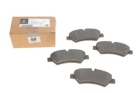 Колодки гальмівні задні (комплект 4 шт) MERCEDES-BENZ 9064200100