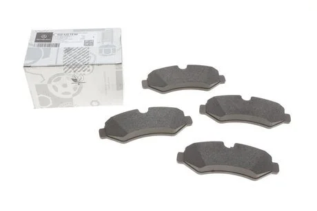 Колодки тормозные дисковые, комплект MERCEDES-BENZ 9104207300