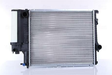 Радиатор охлаждения двигателя NISSENS 60607