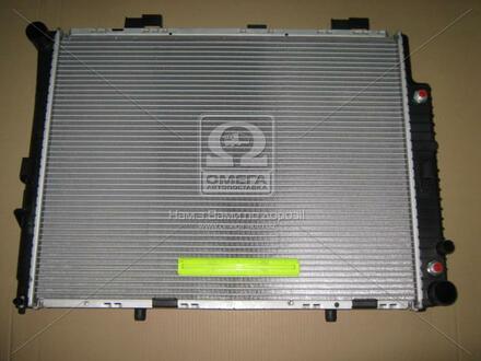 Радіатор охолодження MERCEDES E-CLASS W210 (95-) NISSENS 62608A (фото 1)