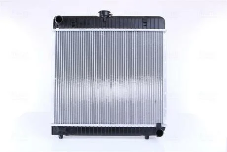 Радіатор охолодження MERCEDES W 123 (76-) NISSENS 62710
