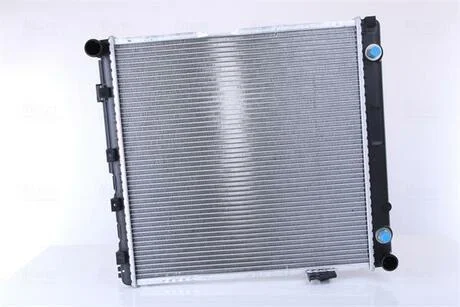 Радіатор NISSENS 62751A