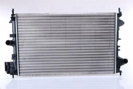 Радиатор системы охлаждения NISSENS 630789
