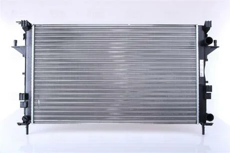Радиатор системы охлаждения NISSENS 63816