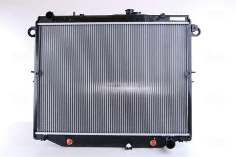 Радиатор системы охлаждения NISSENS 64882 (фото 1)
