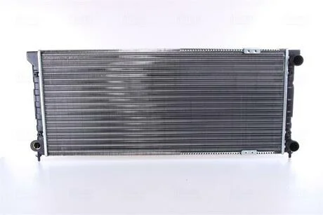 Радіатор охолодження VW PASSAT B3 (3A, 35I) (88-) 1.6-2.0 NISSENS 651621
